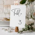 Numéro De Table Mariage noir et blanc élégant et moderne<br><div class="desc">Une typographie moderne pour votre papeterie mariage : choisissez cette suite de mariage simple et élégante. Entièrement personnalisable : vous pouvez modifier l'arrière - plan ainsi que la couleur du texte comme vous le souhaitez.</div>