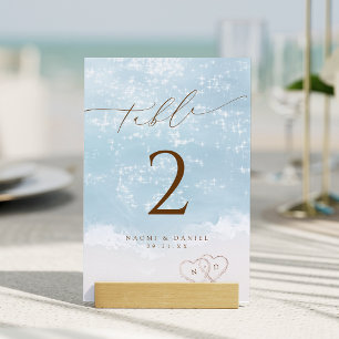 Numéro De Table Mariage sur la plage avec coeurs dans le sable en