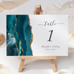 Numéro De Table Mariage turquoise Blue Gold Agate<br><div class="desc">Le bord gauche de cette élégante carte de numéro de table mariage moderne comporte une bordure turquoise en aquarelle bleue,  ornée d'une parties scintillant en faux or. Le texte personnalisable combine écriture manuscrite gris fusain,  italique et polices cuivre sur un arrière - plan blanc.</div>