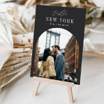 Numéro De Table Mariage Voyage Destination Photo & Nom<br><div class="desc">Ajoutez une touche de finition spéciale à vos tables de réception de mariage avec ces cartes de numéro de table photo personnalisées. Nommez chaque table après une destination de voyage mémorable et ajoutez une photo et le nom de destination à ces détenteurs uniques de cartes. Votre photo est alignée en...</div>