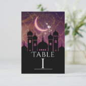 Numéro de table marocain de nuit arabe moyen-orien (Debout devant)