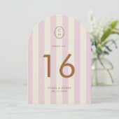 Numéro de table monogramme découpé en rose saumon (Debout devant)