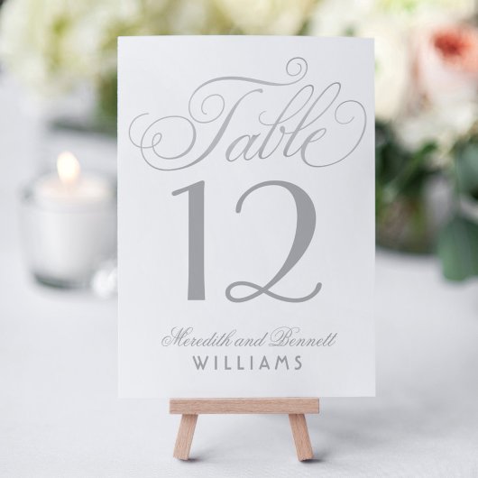Numéro De Table Monogramme élégant en calligraphie argentée