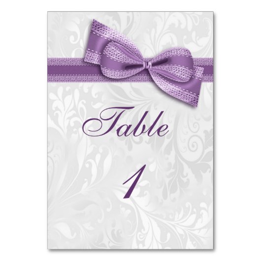 Numéro De Table Nœud Faux Violet et Damassé Blanc (Par défaut)