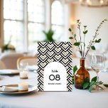 Numéro De Table Noir et or géométrique moderne<br><div class="desc">Élevez votre décor mariage avec cette carte de numéro de table géométrique moderne et chic. Doté de motifs noirs et blancs audacieux, de détails dorés chatoyants et d'une typographie élégante, ce design est parfait pour les mariages contemporains qui embrassent une esthétique élégante et élégante. Personnalisez avec les noms et les...</div>