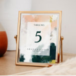 Numéro De Table Numéro de tableau Abstrait coloré<br><div class="desc">Ce numéro de table abstrait coloré est parfait pour votre mariage boho moderne unique. Peint à la main avec des marques texturées de vert émeraude foncé, de pêche et de moutarde, le tout recouvert d'un carré transparent minimaliste, il est sûr de donner à votre occasion une sensation bohème simple mais...</div>
