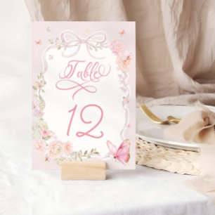 Numéro de table papillon rose élégant