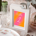 Numéro De Table Personnalisé Écrit à la main rose orange<br><div class="desc">Ajoutez une touche personnelle à votre décor mariage grâce à notre superbe carte de Mariage de style personnalisé. Réalisée avec amour et attention aux détails, cette carte de charme présente un design unique dessiné à la main qui ajoute une touche de fantaisie et d'élégance à vos tables de réception. Conçu...</div>