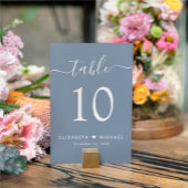 Numéro De Table Réception de mariage Chic Script Bleu Poussiéreux