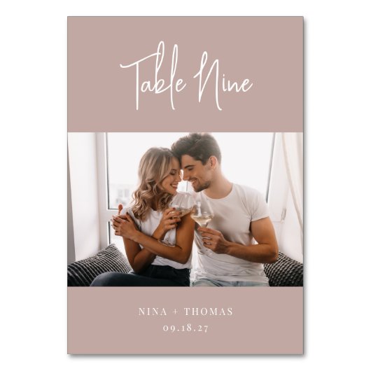 Numéro De Table Rose Taupe Script moderne + Photo Serif classique (Dos)