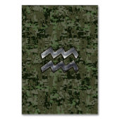 Numéro De Table Symbole Zodiaque Aquarius sur camo numérique vert  (Par défaut)