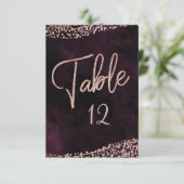 Numéros de table de mariage au vin de Bourgogne et (Debout devant)
