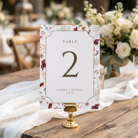Numéros de table de mariage élégants de fleurs sau
