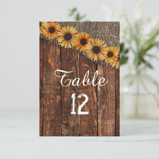 Numéros de table de mariage en bois rustique et to (Debout devant)