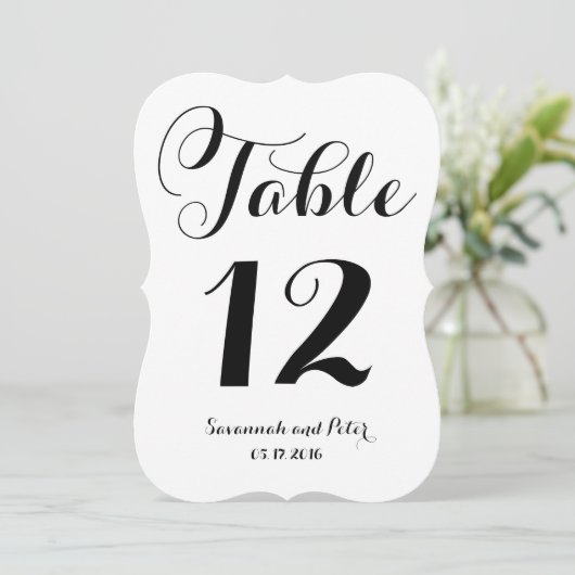 Numéros de table de mariage en monogramme de scrip (Debout devant)