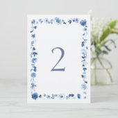Numéros de table de mariage floraux bleu poussiére (Debout devant)