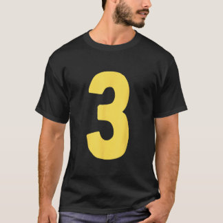 Nummer 3 groot en vet in geel t-shirt