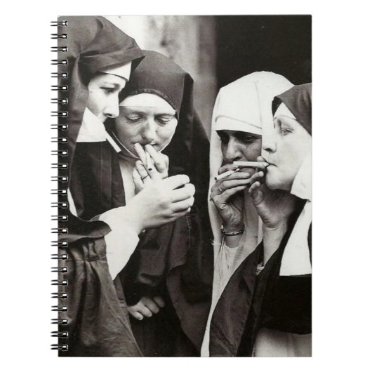 Nuns Roken  fotografie Notitieboek (Voorkant)
