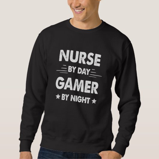 Nurse By Day Gamer By Night Trui (Voorkant)