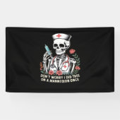 Nurse Skeleton Joke Humor Halloween Essential T-SH Spandoek (Horizontaal)