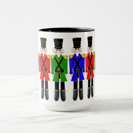 Nutkraker Mok met lijn-up van soldaten in kleuren (Midden)