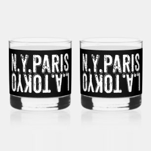 NY Parijs Tokio LA in verstoord lettertype Whisky Glas