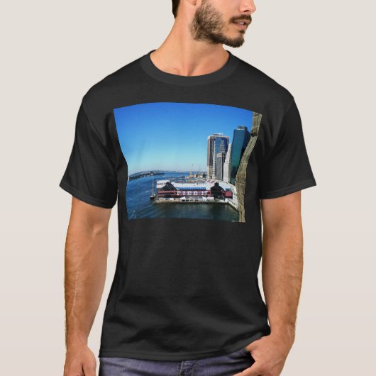 NYC Manhattan Pier T-shirt (Voorkant)