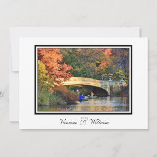 NYC Skyline Central Park Bow Bridge Wedding Invite Kaart