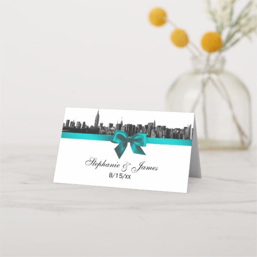 NYC Wide Skyline Etched BW TealWedding Escort Card (Voorkant)