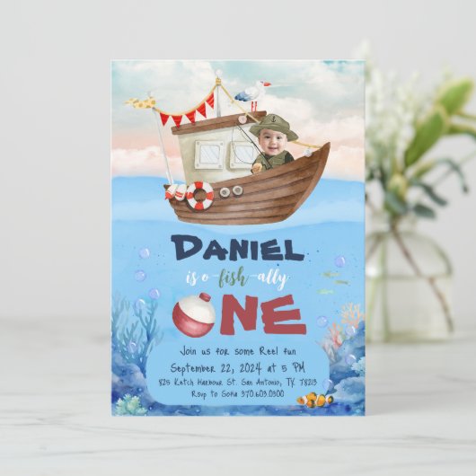 O-fish-ally One Pêche 1er anniversaire Invitation (Debout devant)