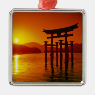 O-Torii poort, Itsukushima heiligdom, Miyajima, Metalen Ornament