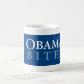 Obama mord la tasse (Centre)