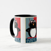Obéissez la tasse mauvaise de pingouin (Devant gauche)