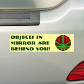 Objecten in Mirror liggen achter je. Bumpersticker (Op auto)