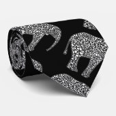 Objets superflus - cravate noire (Roulé)