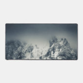 Obscurité et nuages recouvrant la montagne (Recto)