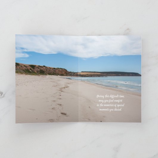 Oceaanstrand met voetafdrukken in het zand Sympath Kaart (Binnen)