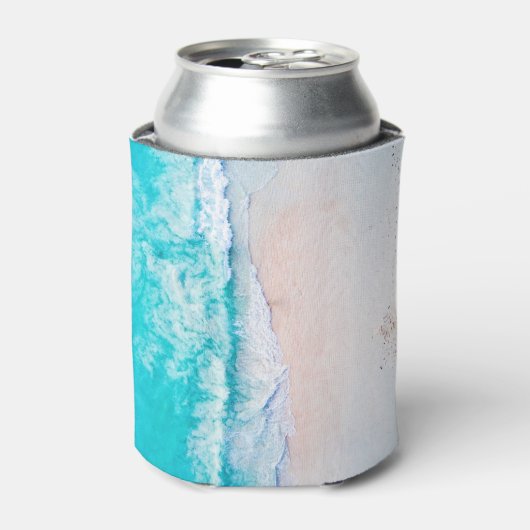 Oceaanstrand, mooi landschap, reisthema. blikjeskoeler (Blikje Voorkant)