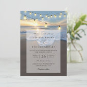 Ocean Beach Seaside String Lights QR Code Wedding Kaart (Staand voorkant)