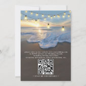 Ocean Beach Seaside String Lights QR Code Wedding Kaart (Achterkant)