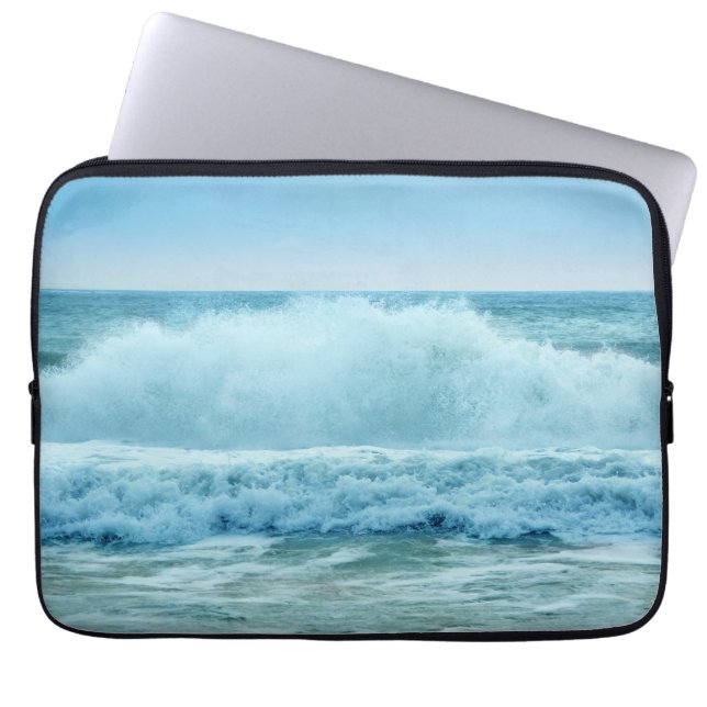 Ocean Wave Crashing Laptop Sleeve (Voorkant)