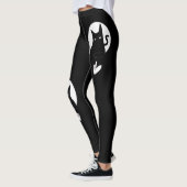 Ode to Love Leggings de chat par Adiela Akoo (Gauche)
