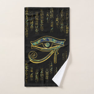 Oeil égyptien de Horus sur les hiéroglyphes et l