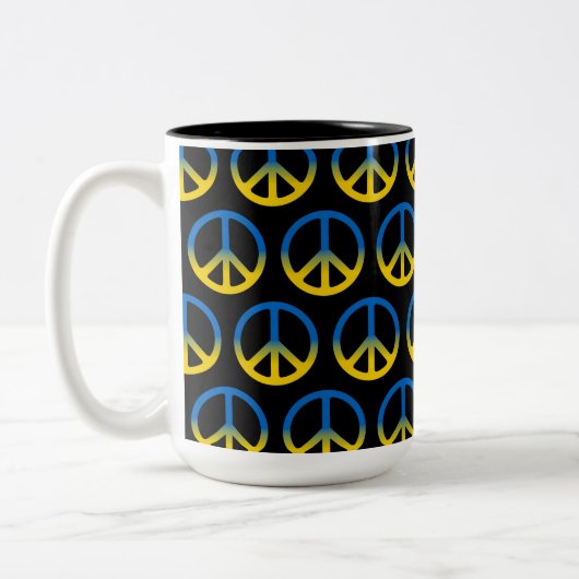 Oekraïense Mok voor vredesgebaar met tweetone koff (Links)