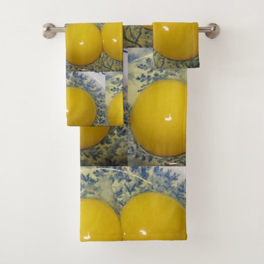 Oeuf de poulet à deux jaunes (En situation)