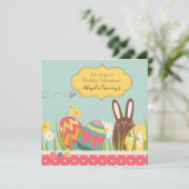 Oeufs de lapin et de Pâques Invitation d'anniversa (Debout devant)