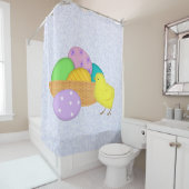 Oeufs De Pâques Et Rideau De Douche En Poussette (En situation)