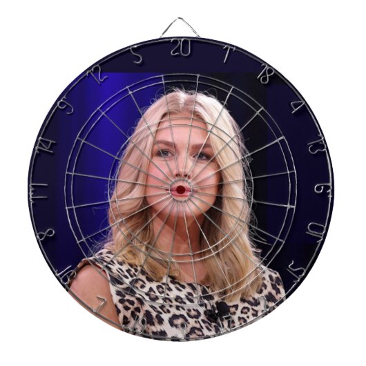 officiële Karoline Leavitt Dartbord (Voorkant)