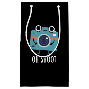 Oh Shoot Funny Photographer camera Pun Dark BG Klein Cadeauzakje