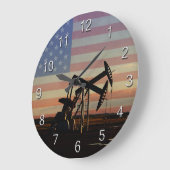 Oil Well and American Flag Grote Klok (Hoek)